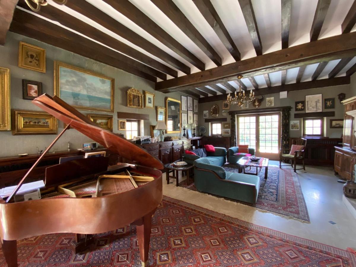 Maison Des Arts Francueil Eksteriør billede